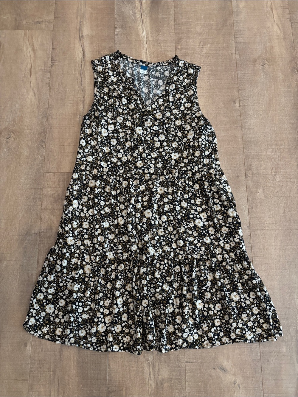 Old navy floral swing tiered dress pockets